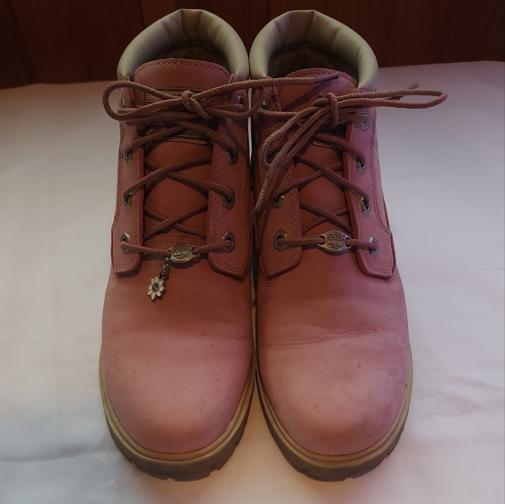 Timberland pink leather boots